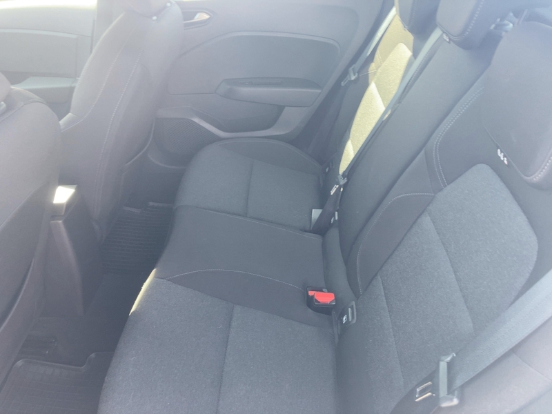 Fahrzeugabbildung Clio BUSINESS EDITION TCe 90 ( Bild 8 von 18