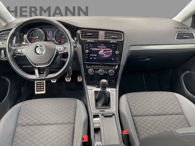 VW Golf
