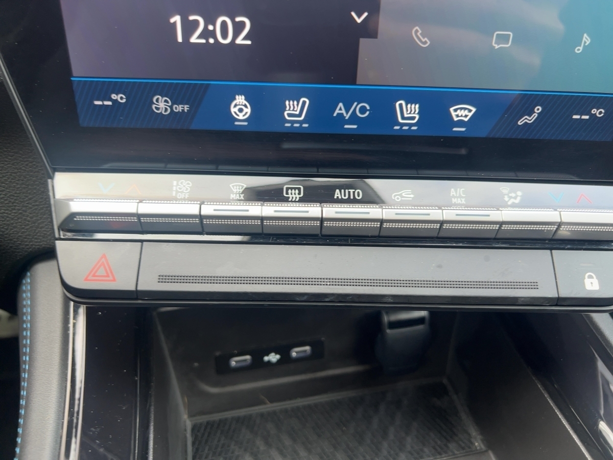 Renault Rafale – Bild 12