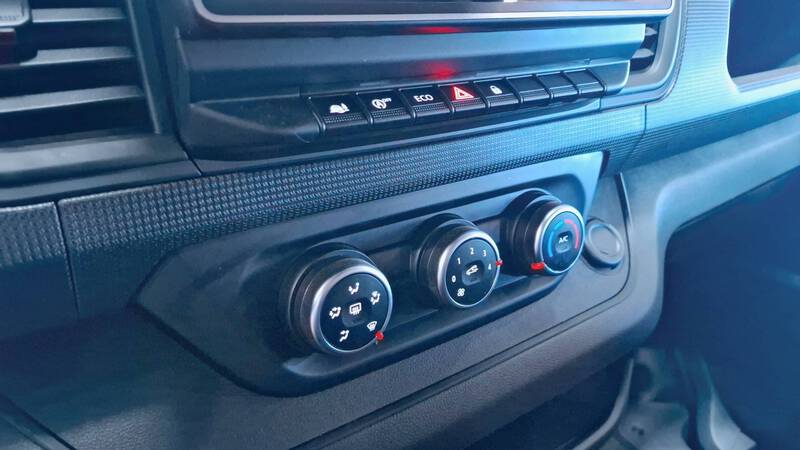 Renault Trafic Combi