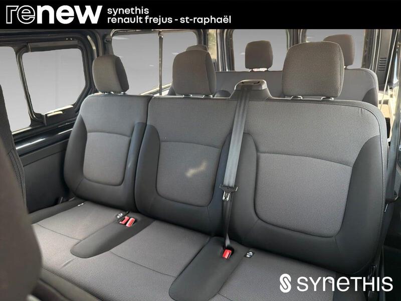 Renault Trafic Combi