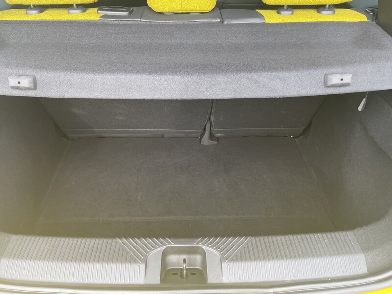Fahrzeugabbildung R 5 E-Tech Iconic Five 150 Comfort Range *NAVI*SHZ* Bild 12 von 16