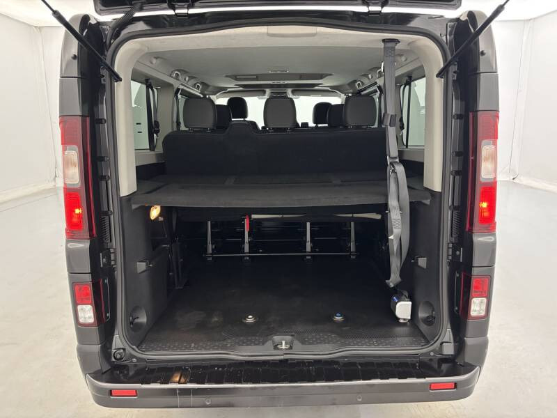 Renault Trafic Combi