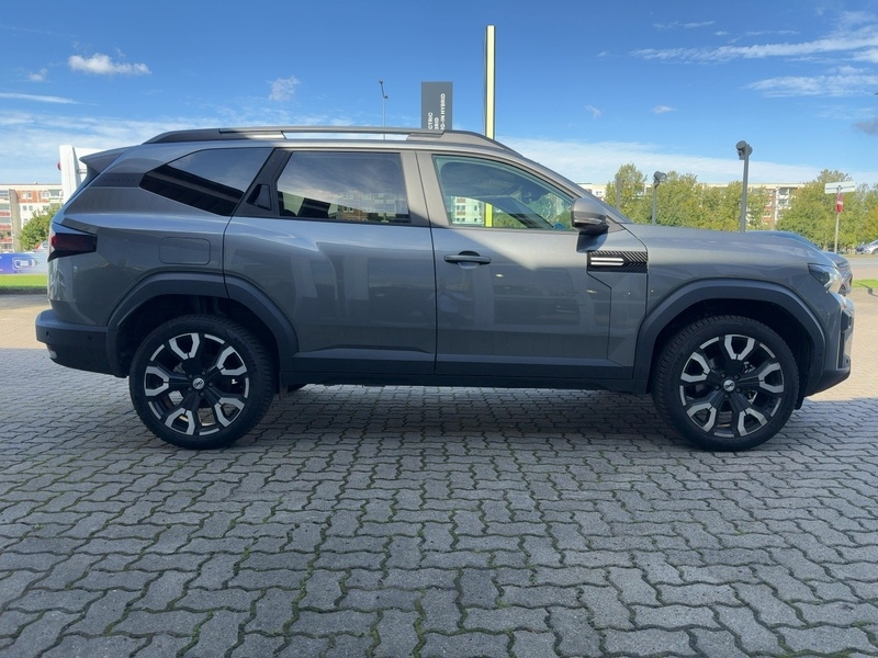 Fahrzeugabbildung Bigster Journey HYBRID 155 Bild 5 von 15