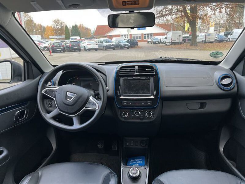 Fahrzeugabbildung Spring Business Automatik Klima*Navi*Rückfahrcam Bild 7 von 11
