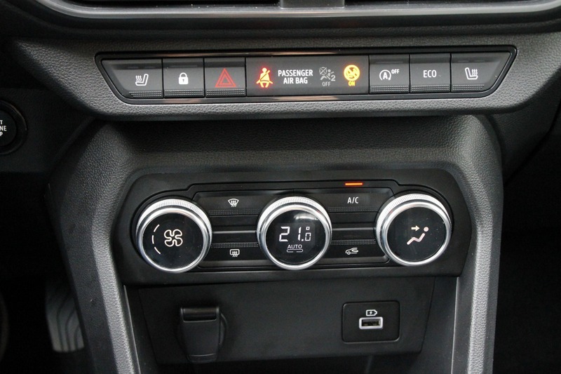 Fahrzeugabbildung Jogger Comfort TCe 110 7-Sitzer Bild 13 von 23