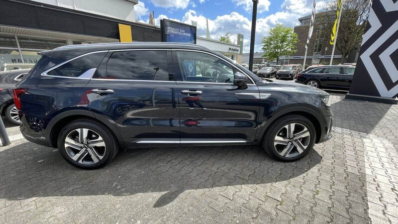 Fahrzeugabbildung Sorento Plug-In Hybrid Patinum 4WD Bild 3 von 18