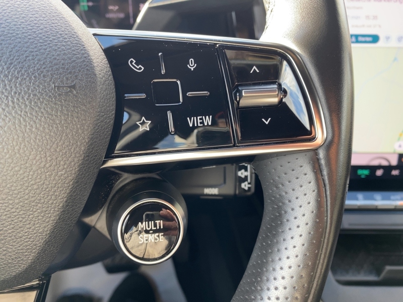 Fahrzeugabbildung Megane E-TECH Iconic 100% elektrisch 218PS Bild 16 von 19