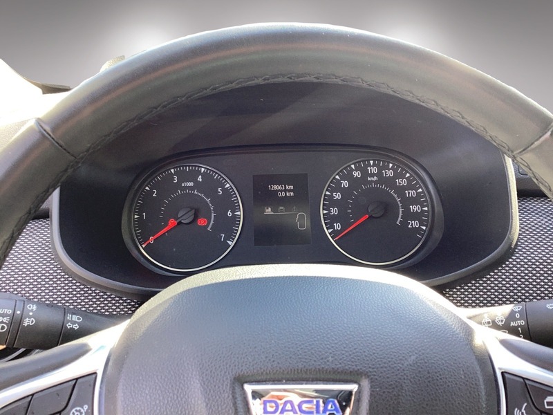 Fahrzeugabbildung Sandero Comfort Bild 16 von 19