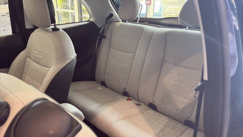 Fiat 500e Berline MY22 Serie 1 Step 1