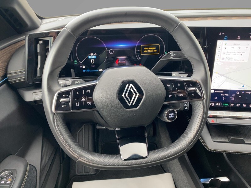Fahrzeugabbildung Megane E-TECH Iconic E-Tech 100% elektrisch Bild 10 von 21