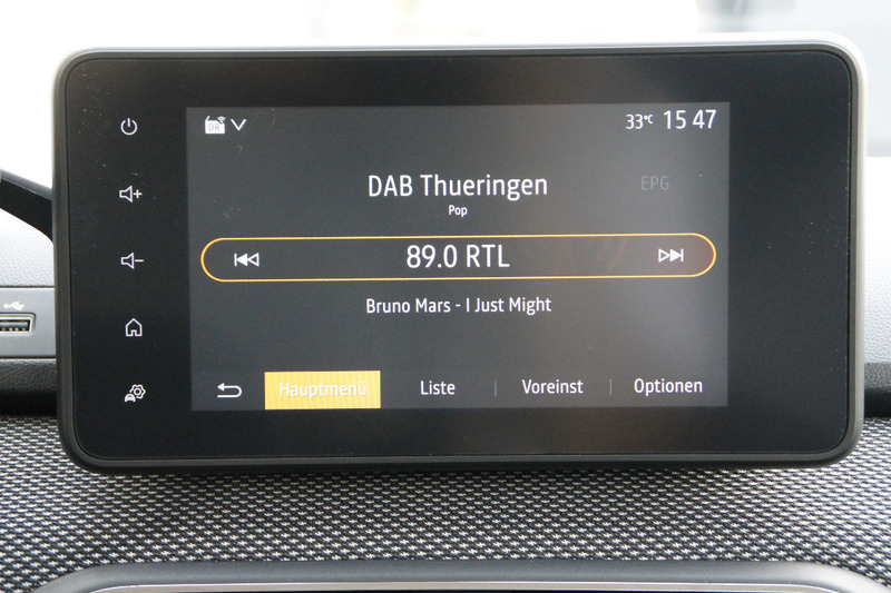 Fahrzeugabbildung Sandero III Comfort TCe 100 ECO-G Bild 10 von 27