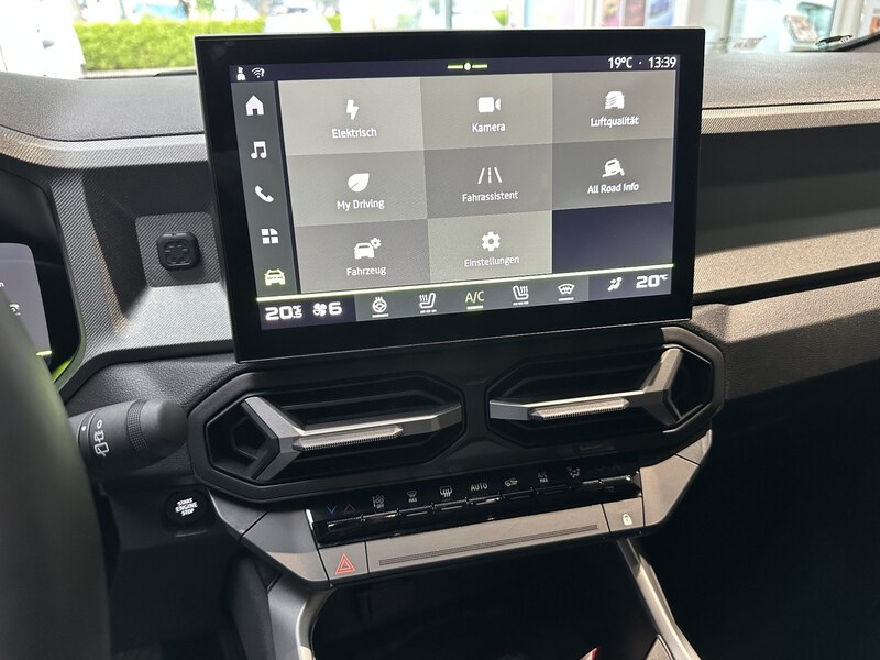 Fahrzeugabbildung Bigster Journey HYBRID 155 Bild 46 von 50