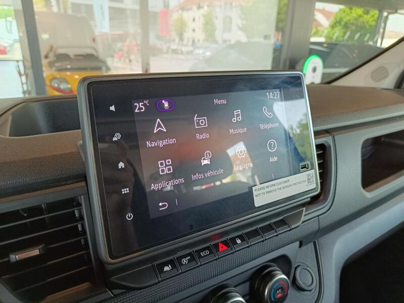 Renault Trafic Combi