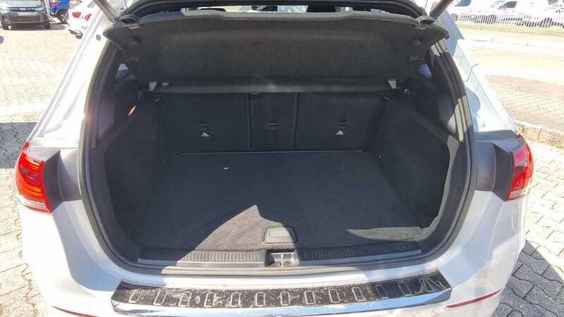 Mercedes-Benz B 220
