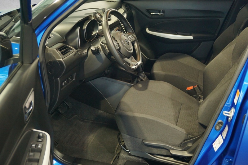 Fahrzeugabbildung Swift Automatik, SHZ Bild 10 von 14