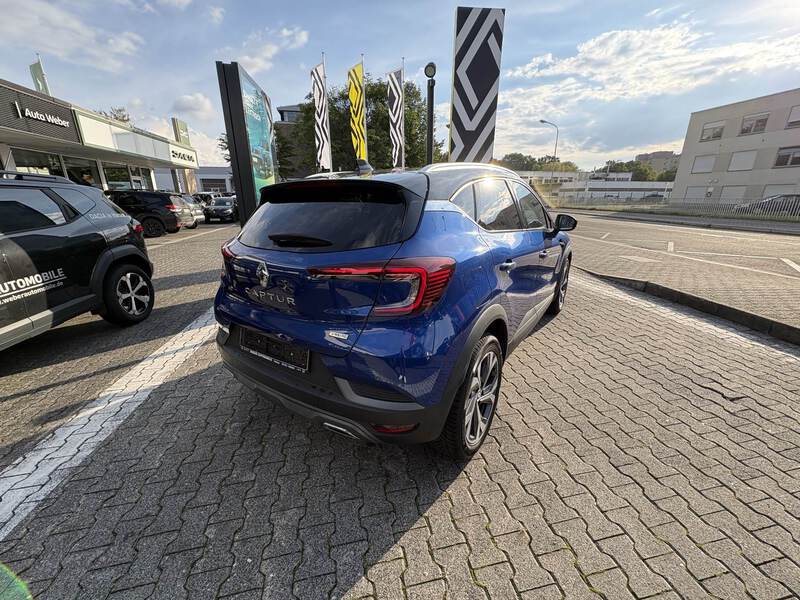 Fahrzeugabbildung Captur II R.S. Line Bild 4 von 18