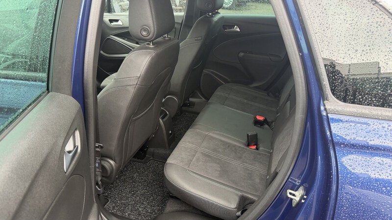 Fahrzeugabbildung Crossland Turbo Bild 6 von 16