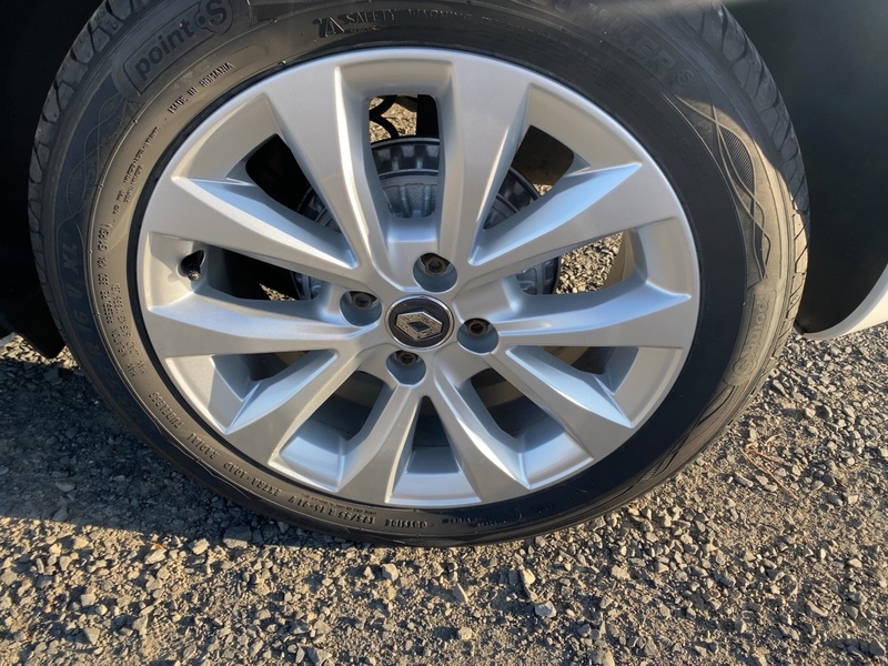 Fahrzeugabbildung Clio EXPERIENCE TCe 100 Bild 12 von 21