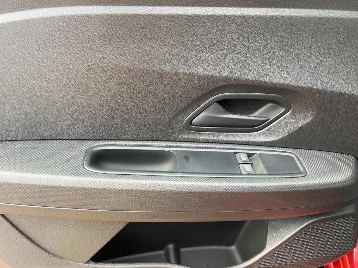 Dacia Sandero – Bild 13