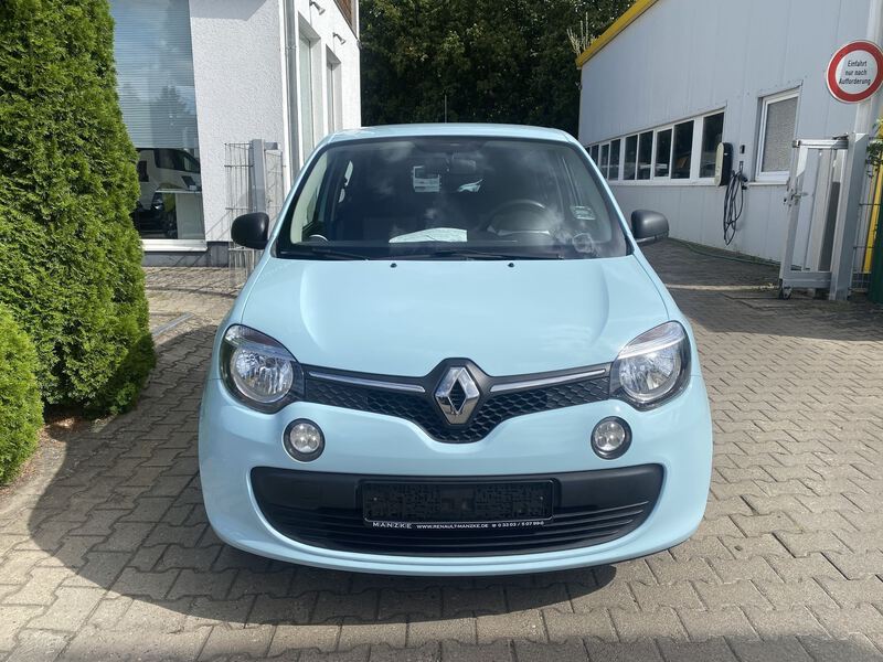 Fahrzeugabbildung Twingo III Entry SCe 70 Bild 2 von 15