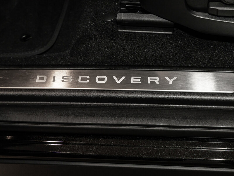 Fahrzeugabbildung Discovery Sport P270e Dynamic SE Bild 19 von 20