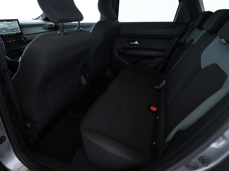 Fahrzeugabbildung Bigster Apple CarPlay PDC KLIMA Bild 12 von 19