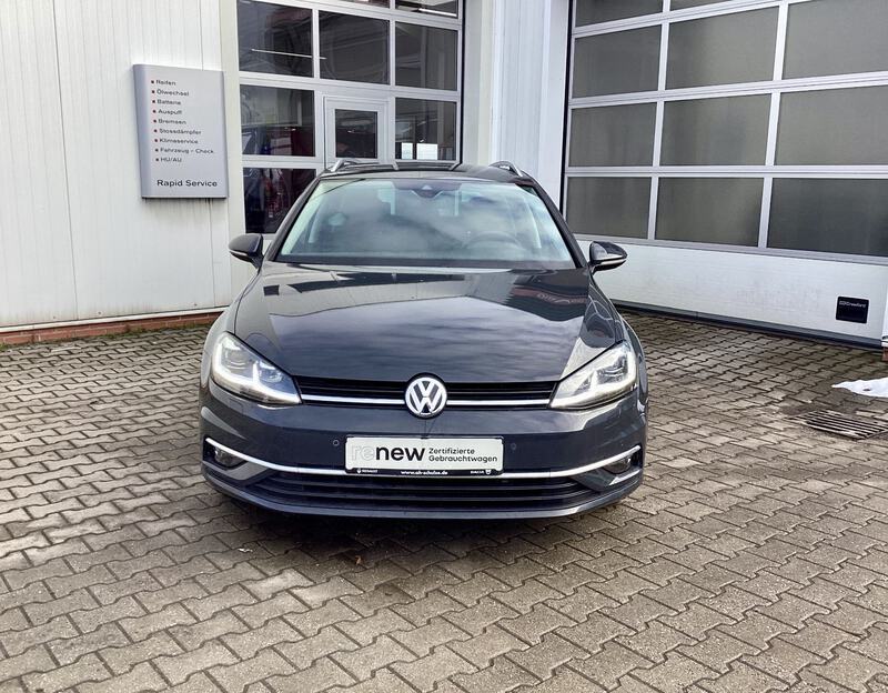 Fahrzeugabbildung Golf VII Variant 1.0 TSI MBT/Start-Stopp Bild 2 von 9