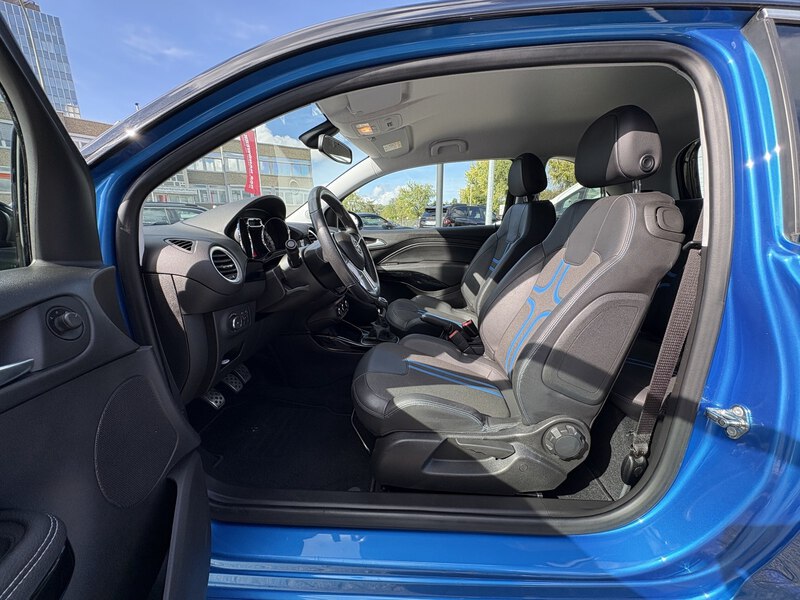 Fahrzeugabbildung Adam 1.4 Black Jack Bild 13 von 17