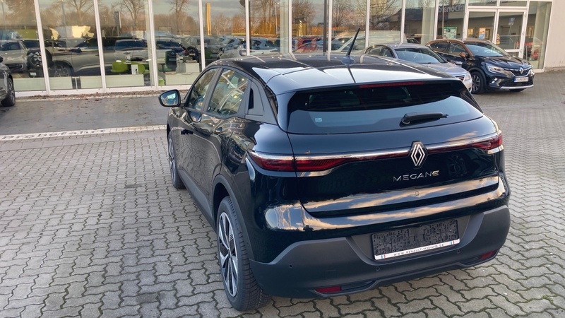 Fahrzeugabbildung Megane E-Tech 100% ele Paket Evolution ER EV60 130 Bild 3 von 11