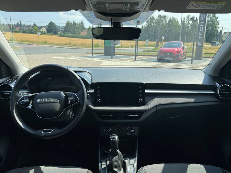 Fahrzeugabbildung Fabia *Klima/CarPlay/EPH* Bild 10 von 12