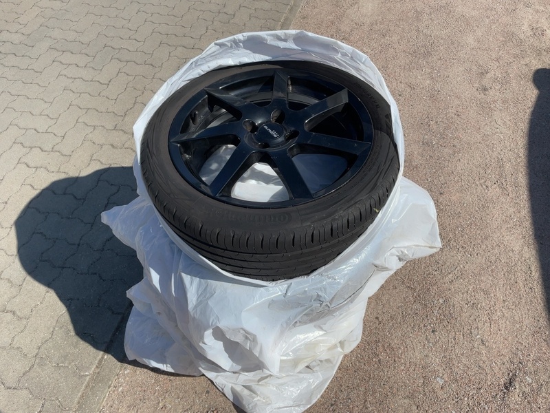 Fahrzeugabbildung Clio EDITION ONE TCe 130 EDC +8-FACH+WINTER-PAKET+ Bild 13 von 15
