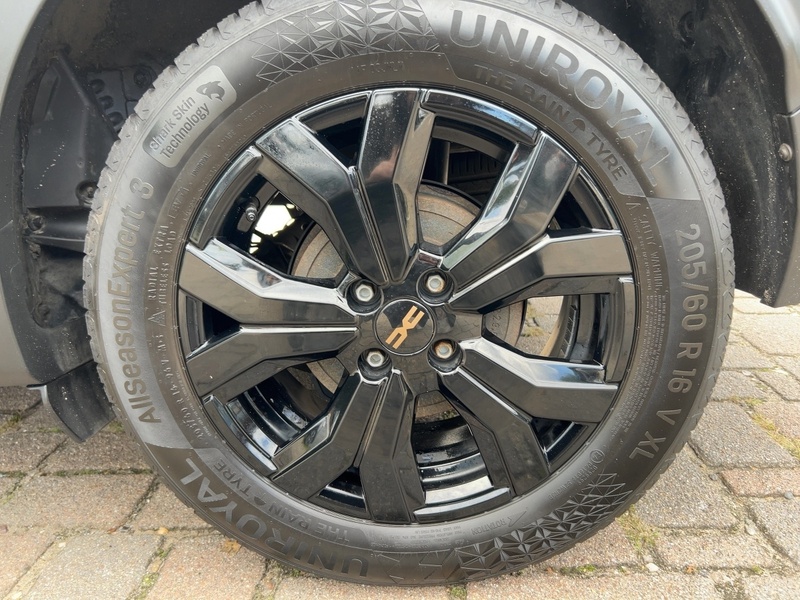 Fahrzeugabbildung Jogger TCe 110 Extreme+ *7-Sitzer* Bild 13 von 15