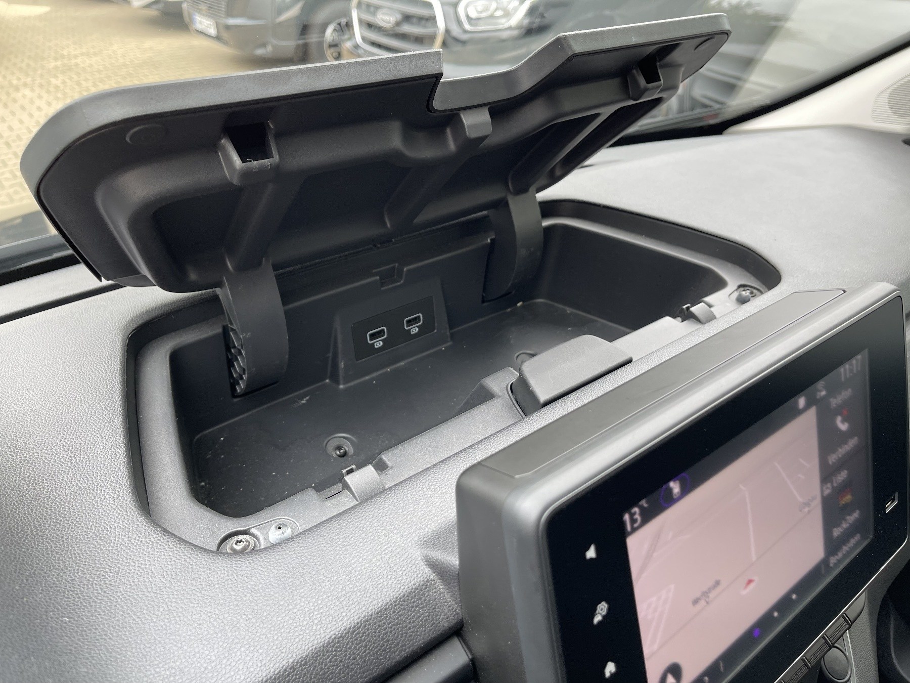 Renault Trafic – Bild 41