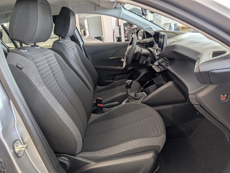 Fahrzeugabbildung 208 PureTech 75 Active Allwetter Navi Bild 12 von 37
