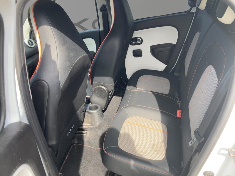 Fahrzeugabbildung Twingo ELECTRIC VIBES Bild 7 von 20
