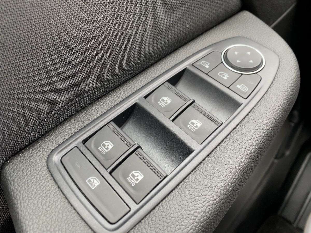 Renault Clio – Bild 14