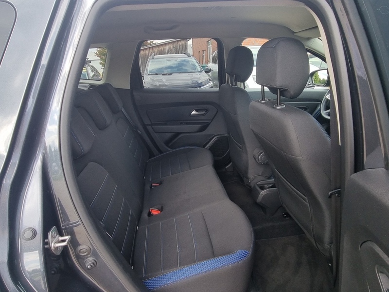 Fahrzeugabbildung Duster Allrad Bild 12 von 20