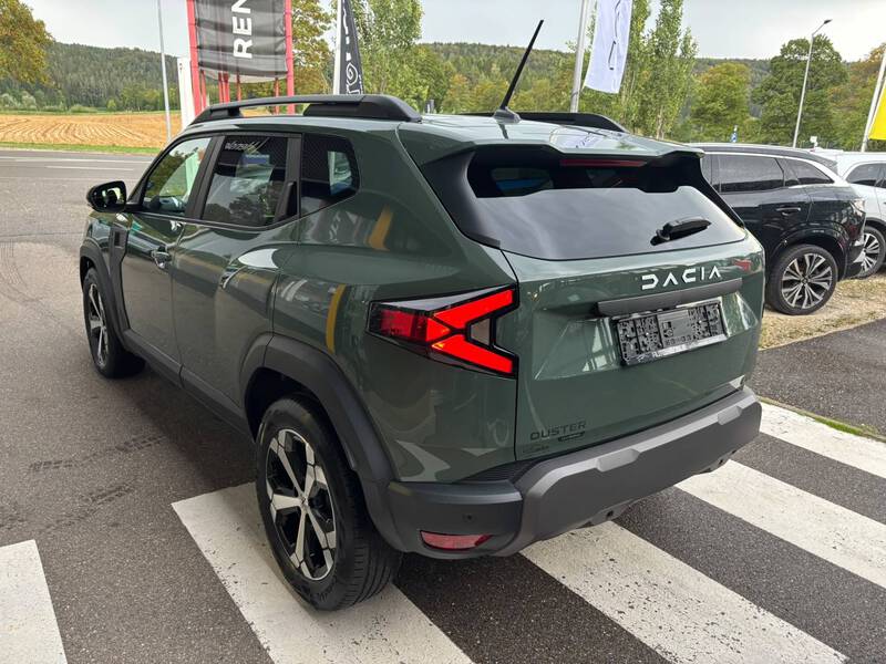 Fahrzeugabbildung Duster 5-Jahre Garantie Bild 4 von 15