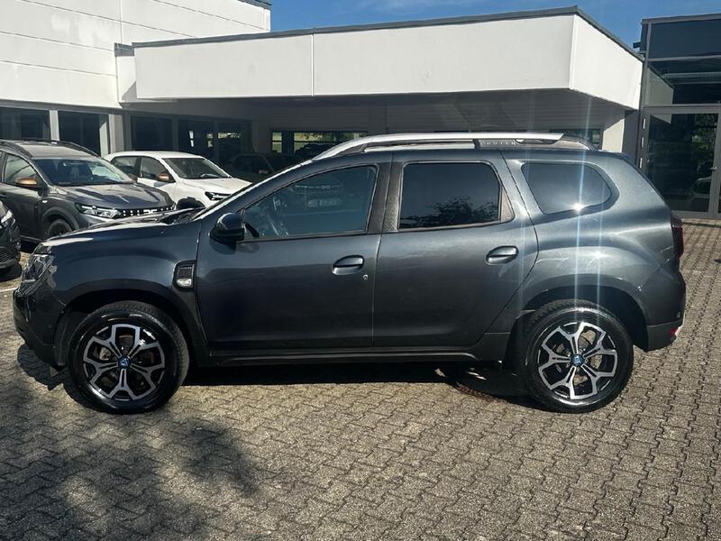 Fahrzeugabbildung Duster Celebration Blue DCi 115 4x4 Bild 3 von 8