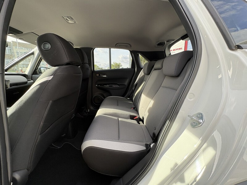 Fahrzeugabbildung Jazz e:HEV Crosstar Executive Bild 12 von 18