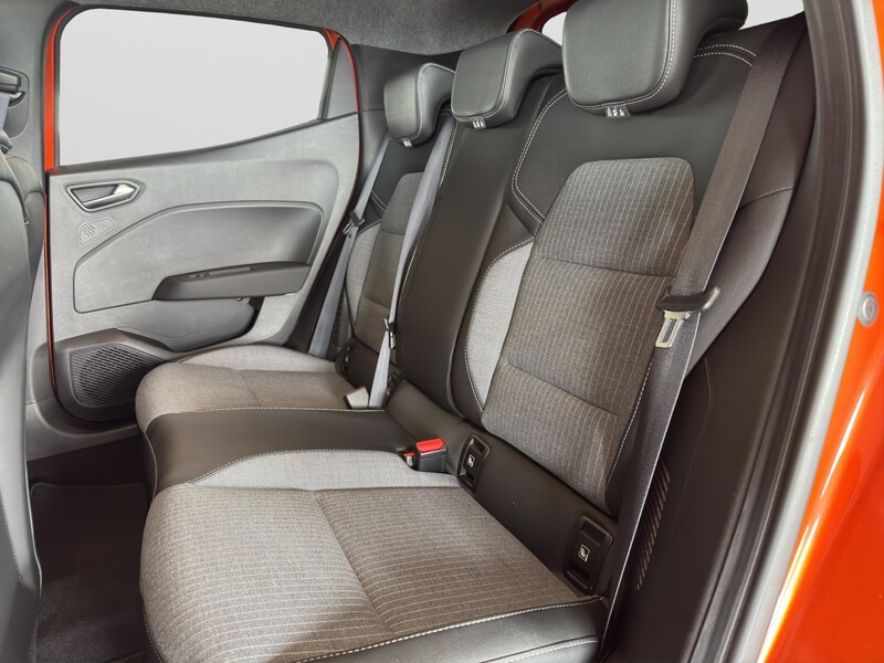 Fahrzeugabbildung Clio V Techno E-Tech Full Hybrid 145 Bild 14 von 15