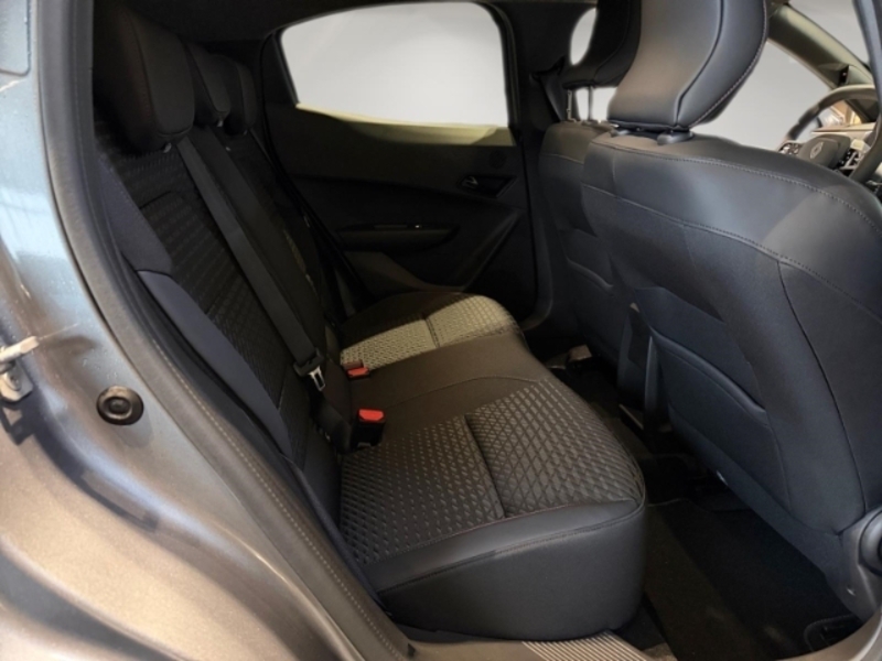 Fahrzeugabbildung Clio Techno TCe 115 Bild 13 von 15