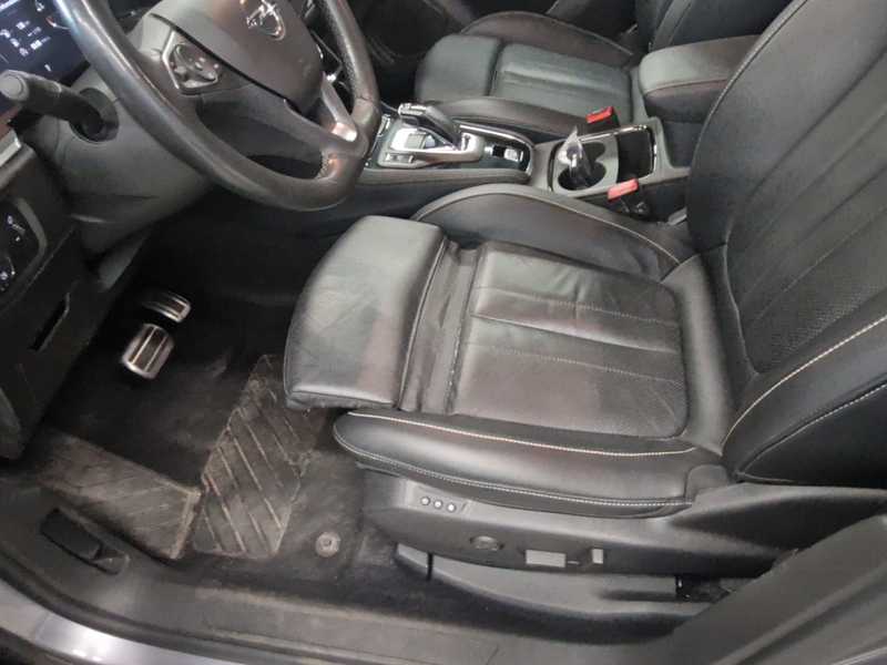 Fahrzeugabbildung Grandland GS 1.5D AT8 Leder Navi PDC Bild 15 von 20