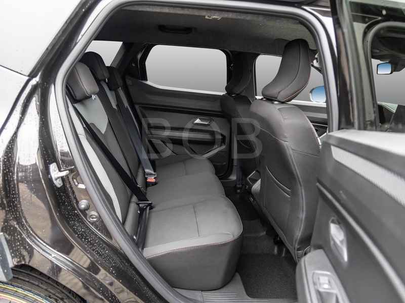 Fahrzeugabbildung Duster NAVI SHZ PDC BT, 8-fach bereift Bild 6 von 15