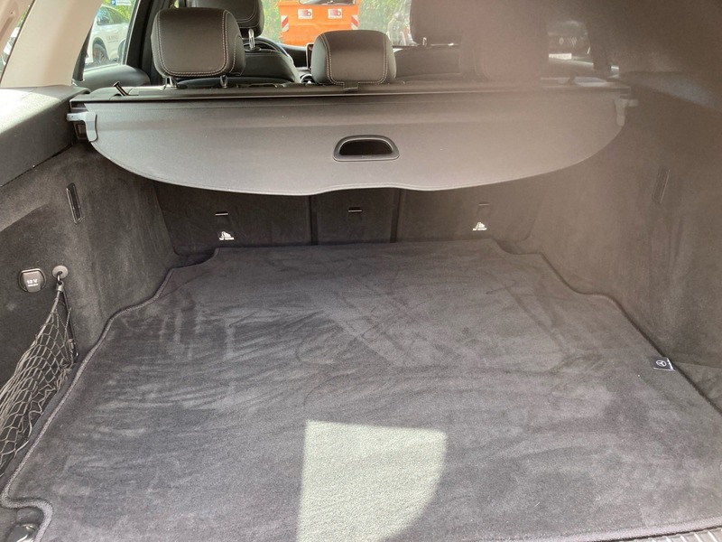 Fahrzeugabbildung C 250 Navi KlimaAT LED Bild 6 von 16