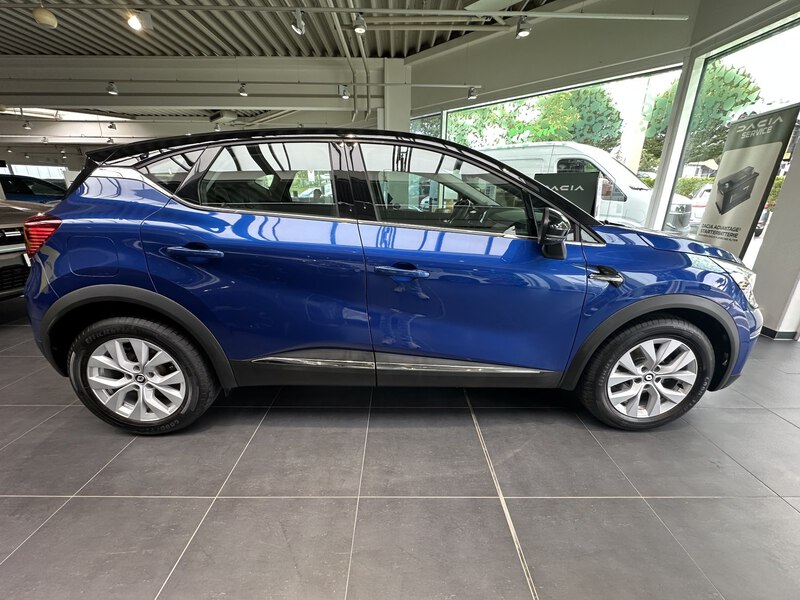 Fahrzeugabbildung Captur INTENS E-TECH Plug-in 160  Bild 7 von 50
