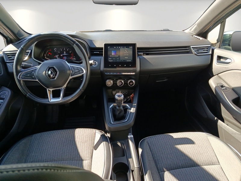 Fahrzeugabbildung Clio INTENS TCe 90 Bild 9 von 17