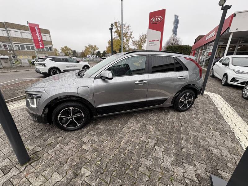 Fahrzeugabbildung Niro Spirit Plug-in-Hybrid  Bild 8 von 18