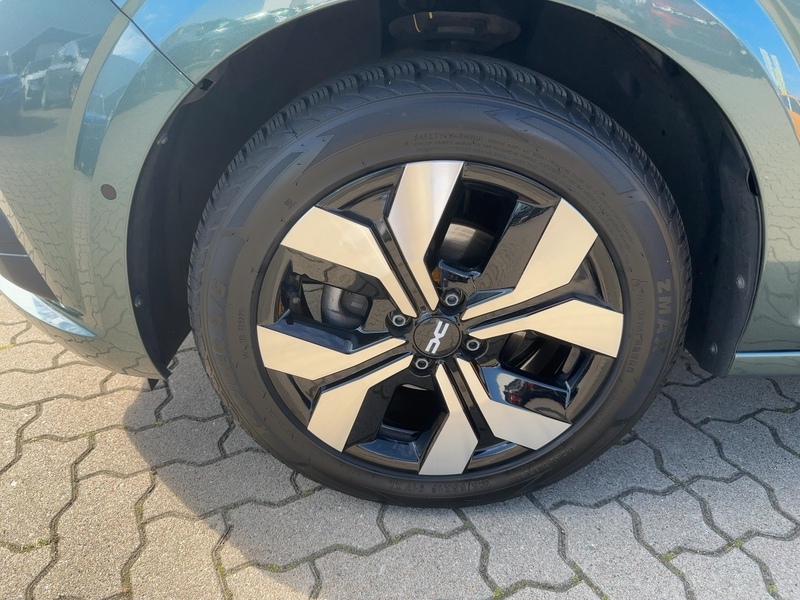 Fahrzeugabbildung Sandero Journey TCe 90 *GJR*KAMERA*SHZ*KLIMAAUTO.* Bild 7 von 15
